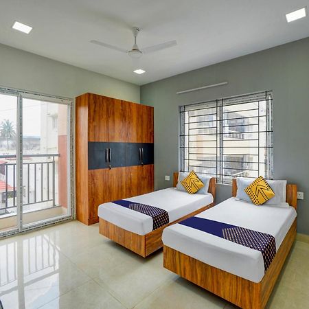 Spot On Helloworld Castle Prague Bangalore Exterior foto